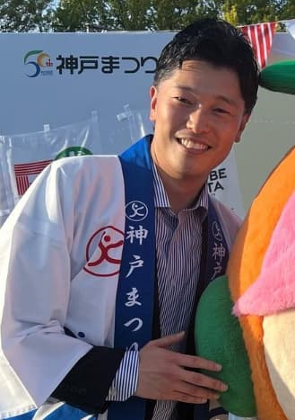 奥谷謙一の学歴は甲南大学大学院法律研究科卒！29歳で県議当選した経歴が凄い！妻子供結婚父親母親